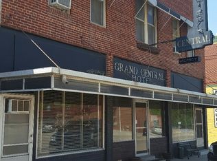 1114 J St, Auburn, NE 68305