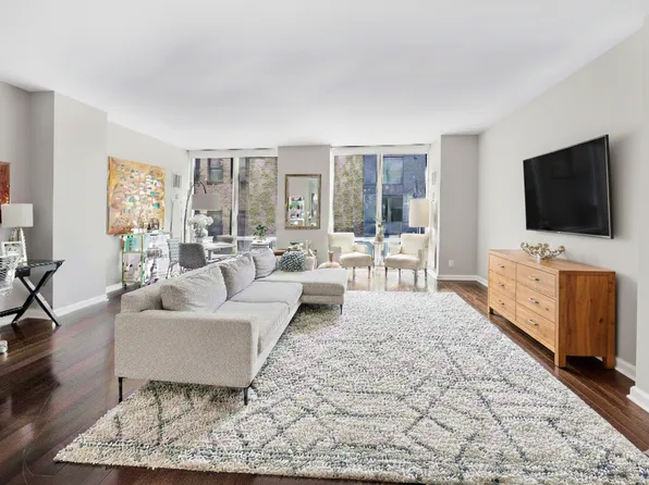 130 West 19th Street image 1 of 8