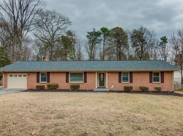 2253 Donagale Dr, Roanoke, VA 24012