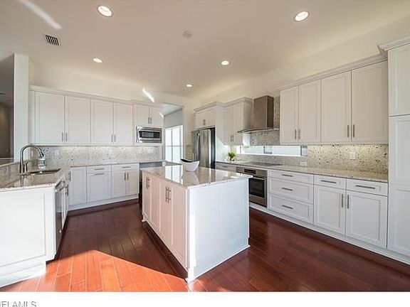 4th image of 2935 Cinnamon Bay Cir