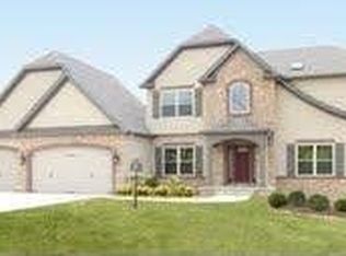6096 Upland Ridge Dr, Medina, OH 44256