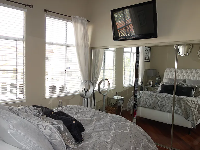 5500 Torrance Blvd #C — Photo 13