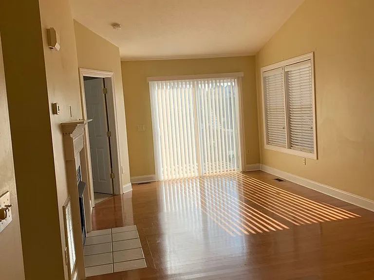 330 Pin Oak Dr — Photo 6