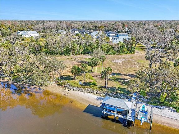 5th image of 8353 Alafia Pointe Dr #8
