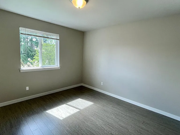 212 Jefferson Ave NW #B — Photo 10