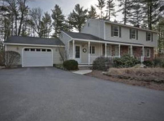 3rd image of 8 Jefferson Dr