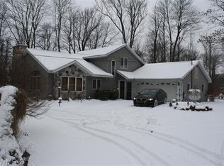 1850 Parker Dr, Wayland, MI 49348