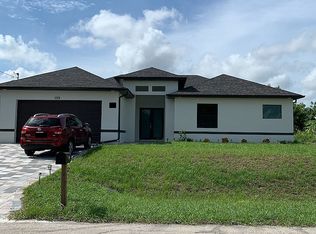 1017 Congress Ave, Lehigh Acres, FL 33972