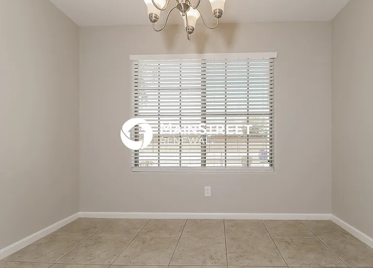 3503 S 256th Ave — Photo 10