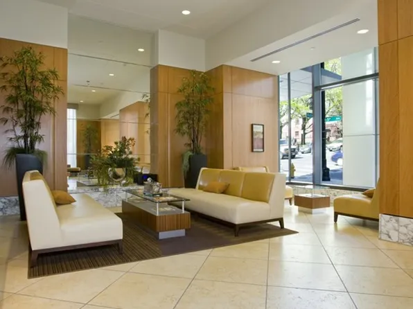 909 5th Ave #Penthouse 3, Seattle, WA 98104