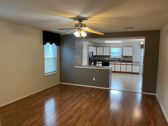 4th image of 13333 Thome Valley Dr