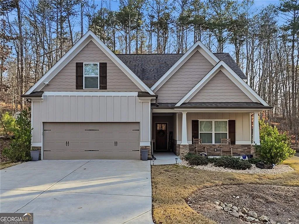 150 Pinebrook Dr photo 1