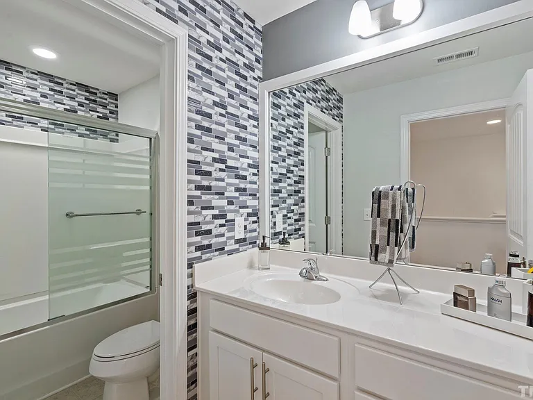 2622 Teermark Ln — Photo 16