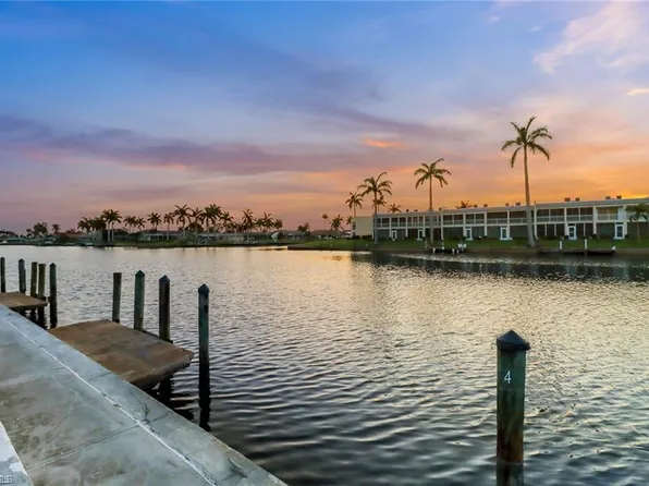 4260 SE 20th Pl APT 402, Cape Coral, FL 33904