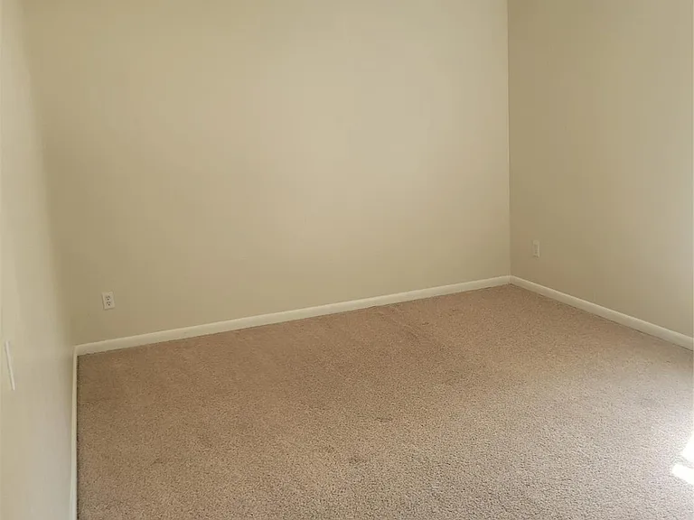 3903 Brook Garden Ln — Photo 12