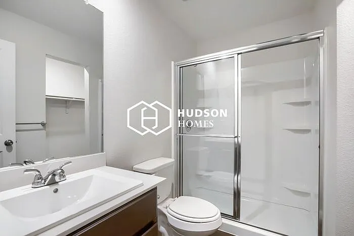 825 Garrison St — Photo 11