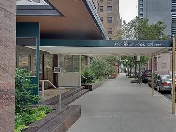 305 East 40th Street image 11 of 14