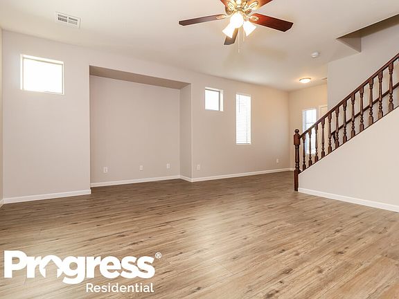 4th image of 17386 W Holland Ln