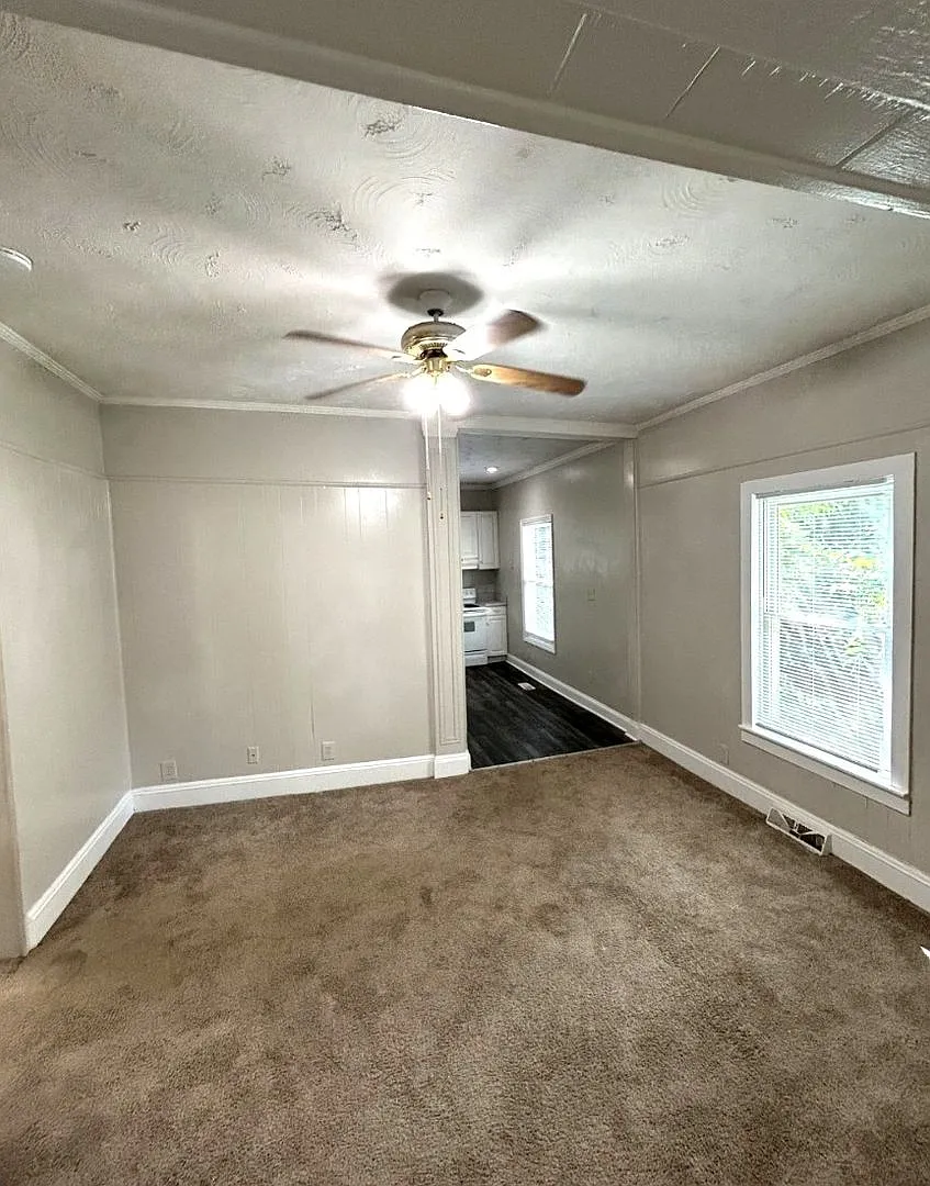 Cute Two Bedroom House in Cherryville for Rent! — Photo 3