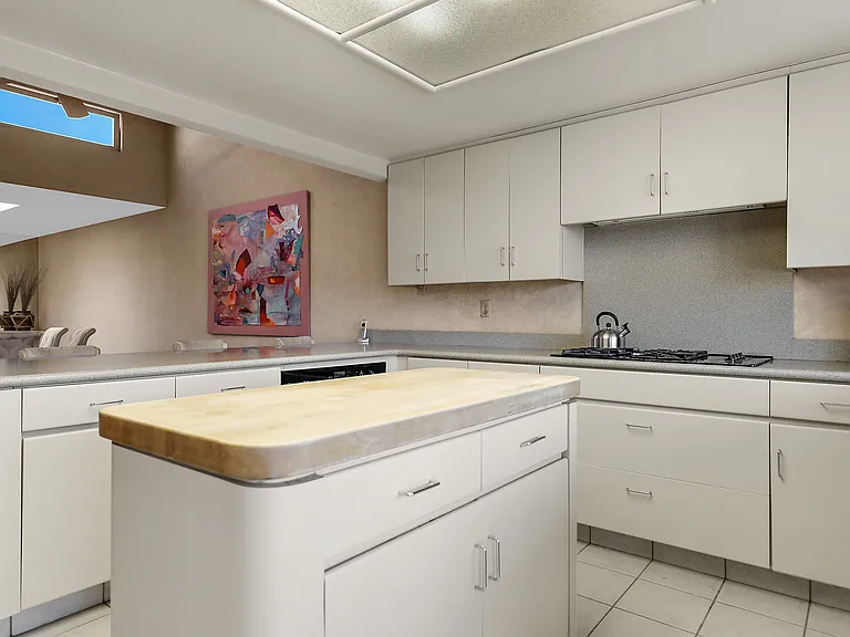 11 Ronda Dr — Photo 7