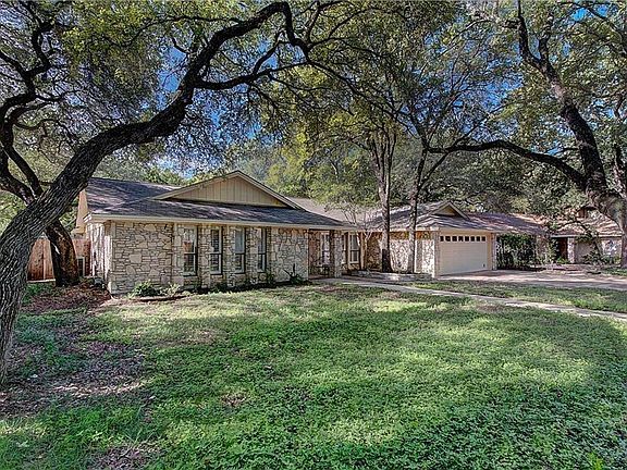 4th image of 10305 Caracara Dr
