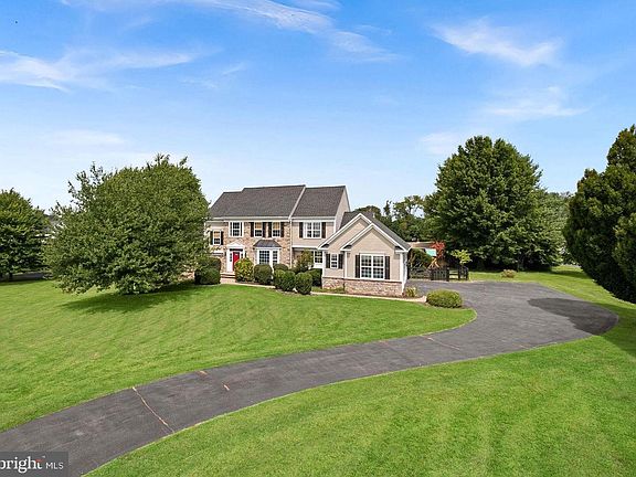 3rd image of 38392 Stone Eden Dr