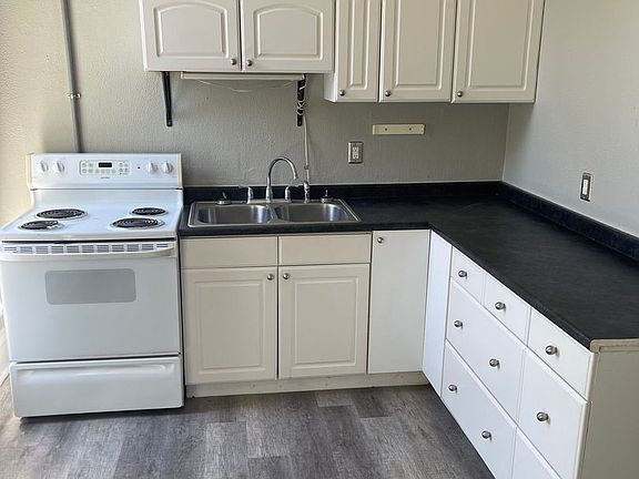 2nd image of 824 N 10th St Unit 3