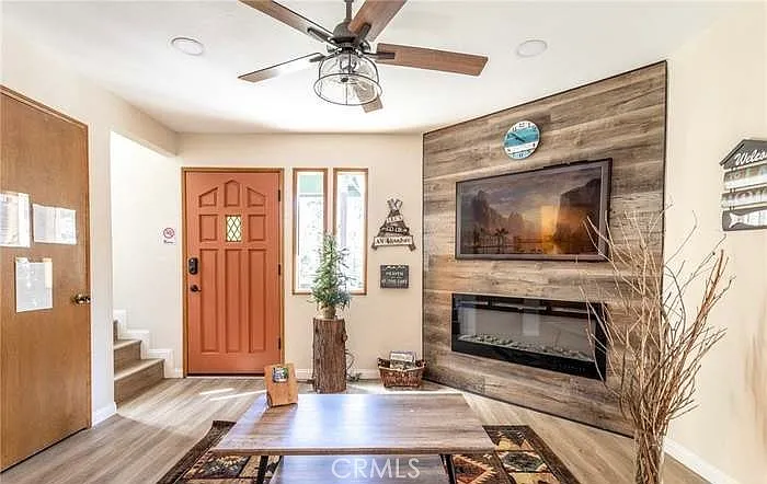 27981 Rainbow Dr — Photo 3