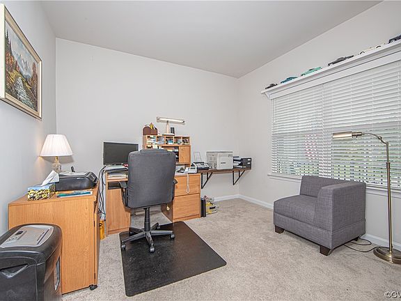 5th image of 225 Mason Orchard Dr