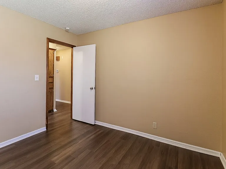 1112 NE 21st Ct — Photo 18