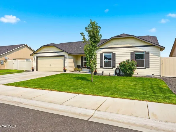511 Lacoursiere St, Moxee, WA 98936