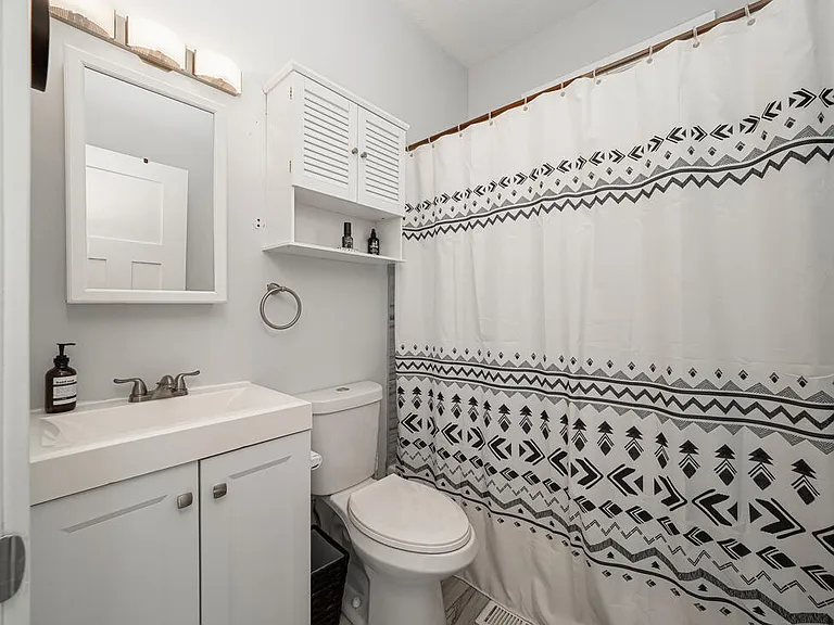 2701 Fremont Ave S #1 — Photo 28