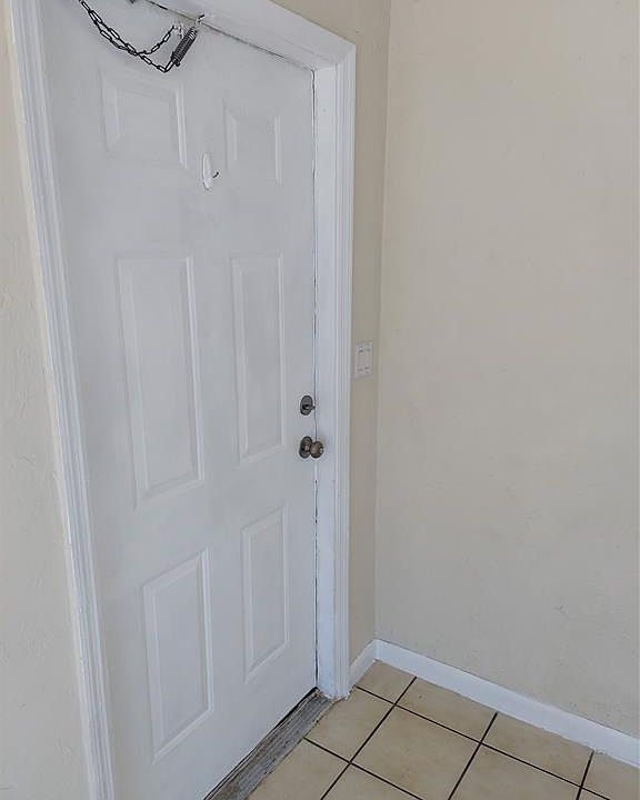 1st image of 1829 N Dixie Hwy #1829