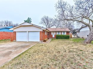 7113 NW 17th St, Bethany, OK 73008
