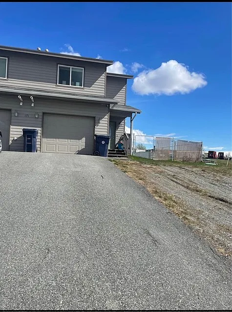 171 S Denali St — Photo 2