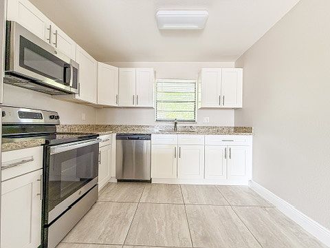 5th image of 1515 N Federal Hwy #9
