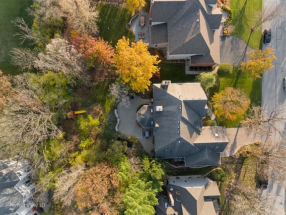 4th image of 8709 Royal Swan Ln