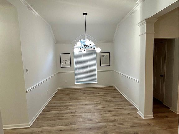 5th image of 1306 Kingfisher Ct S