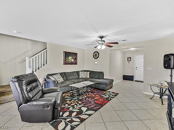 2nd image of 10336 Sipple St