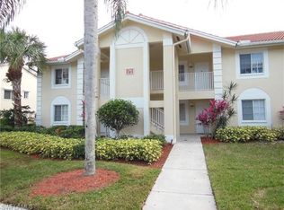 7742 Emerald Cir #V-201, Naples, FL 34109