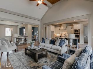 2476 Rock Maple Dr, Braselton, GA 30517