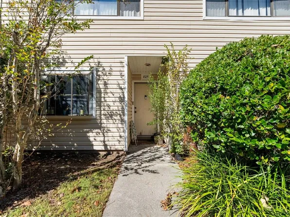 825 SW 60th Ter #825, Gainesville, FL 32607