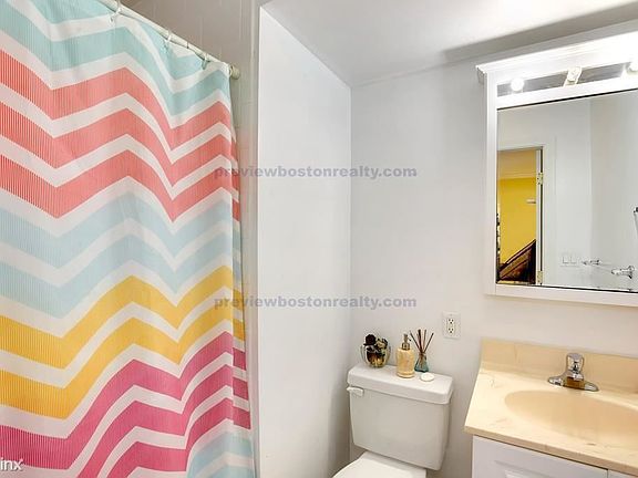4th image of 152 Newton St #4TA