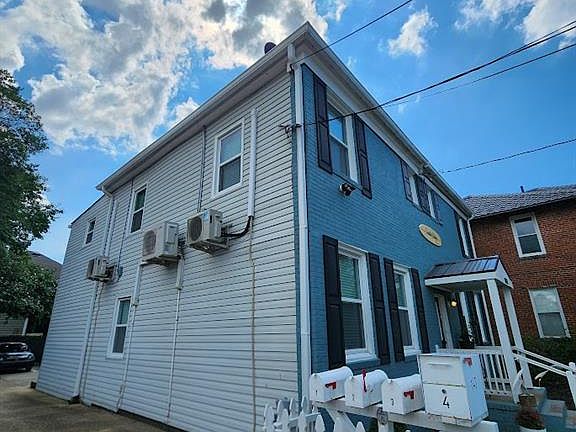 3rd image of 143 W Balview Ave