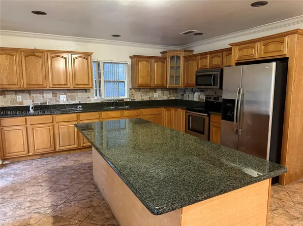 12027 SW 273rd St, Homestead, FL 33032