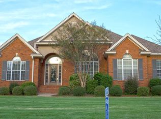 137 Maribeth Loop, Deatsville, AL 36022