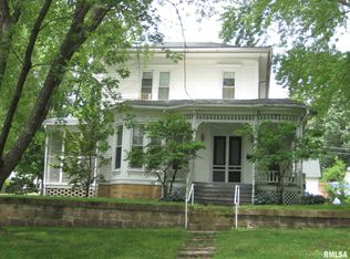 805 11th Ave, Fulton, IL 61252