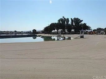 3 bed, 1656 sqft, $2,400 — Photo 2