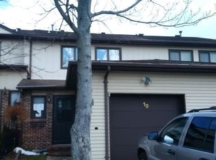 19 Canterberry Cir, Flemington, NJ 08822
