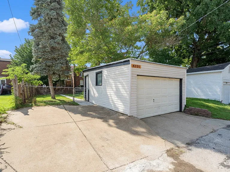 4030 Hartford St — Photo 40